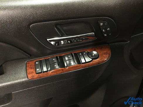 Used 2012 Chevrolet Avalanche LTZ image 21