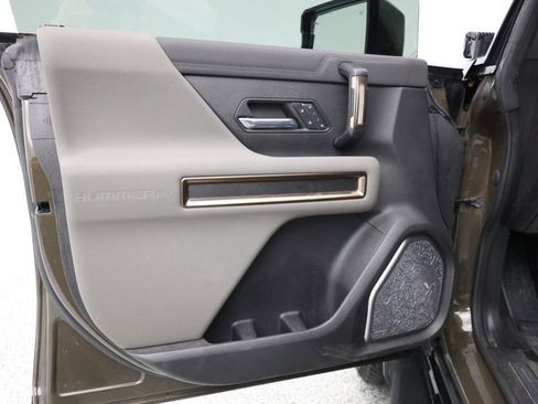 Used 2024 GMC Hummer EV 2X w/ LPO, Illumination Package image 8