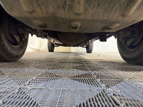 Used 2004 GMC Sierra 3500 W/T w/ Heavy-Duty Power Package image 16