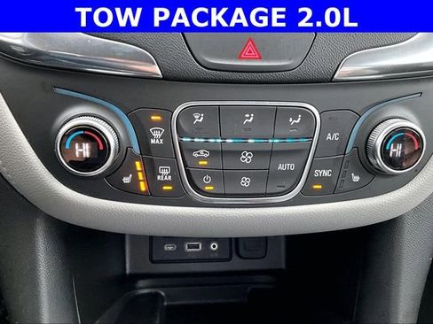 Used 2019 Chevrolet Equinox Premier image 16