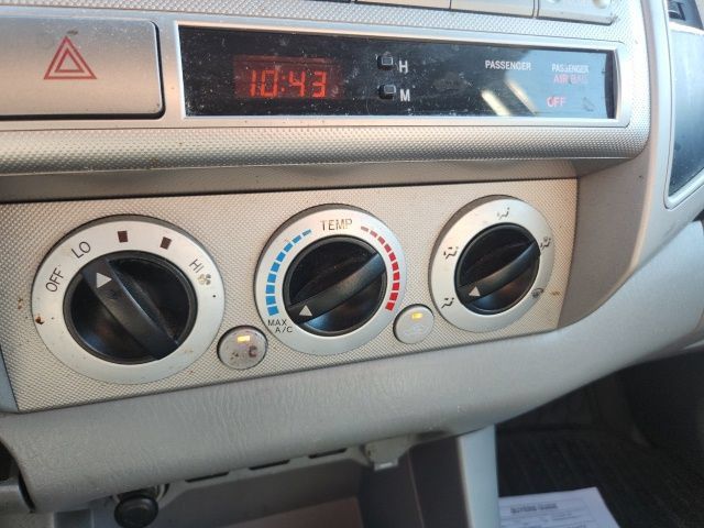 Used 2011 Toyota Tacoma PreRunner w/ TRD Off-Road Pkg w/JBL Audio RWD image 11