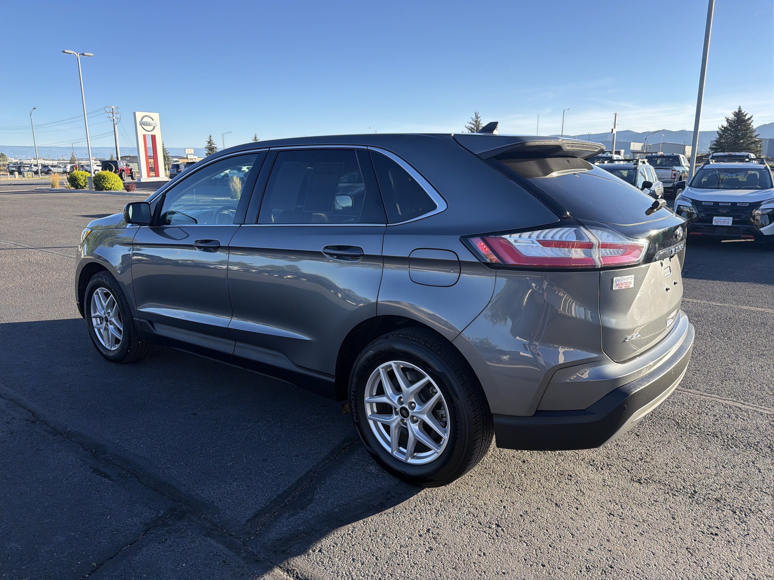 Used 2024 Ford Edge SEL AWD/4WD image 4