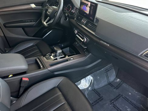 Used 2022 Audi Q5 2.0T Premium w/ Convenience Package AWD/4WD image 15