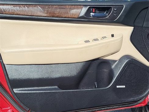 Used 2016 Subaru Outback 2.5i Limited image 6