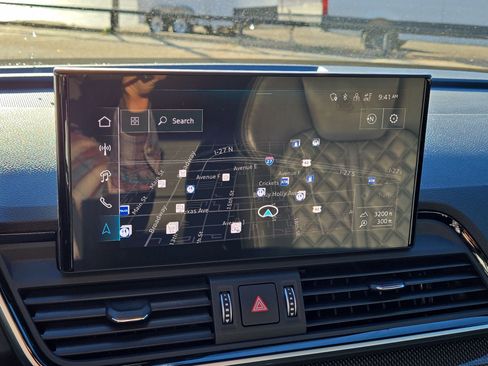 Used 2024 Audi SQ5 Prestige image 19