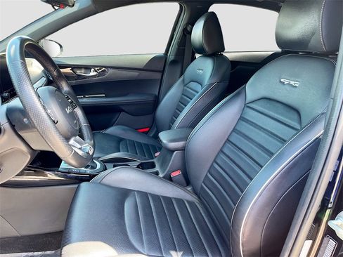 Used 2023 Kia Forte GT-Line w/ GT-Line Premium Package image 21