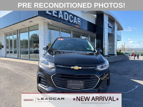 Used 2019 Chevrolet Trax LT w/ LT Convenience Package AWD/4WD image 8