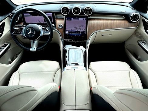 Used 2024 Mercedes-Benz GLC 300 image 26