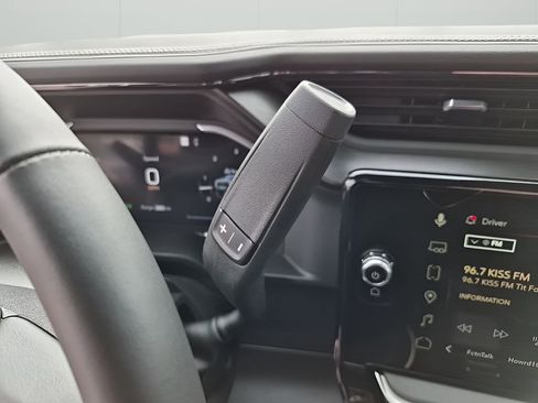 Used 2026 GMC Sierra 2500 AT4X w/ LPO, Black Badging Package image 38