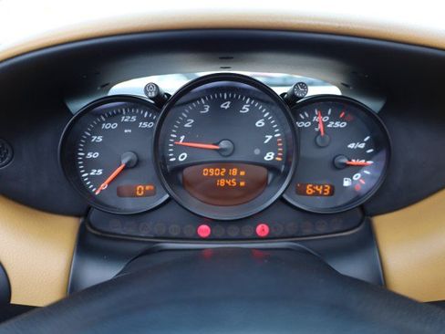 Used 2001 Porsche Boxster RWD image 29