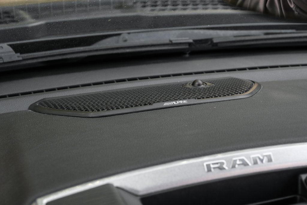 Used 2023 RAM 1500 Laramie AWD/4WD image 37