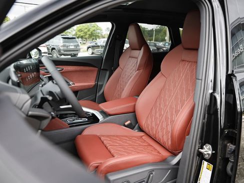 New 2026 Audi SQ5 Premium Plus AWD/4WD image 23