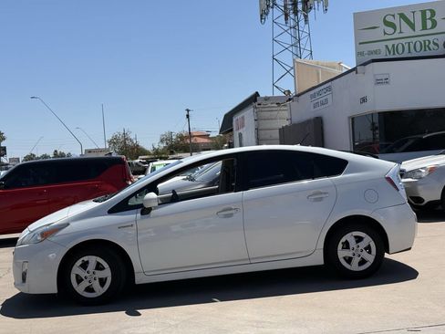 Used 2010 Toyota Prius One FWD image 9