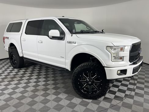 Used 2017 Ford F150 Lariat w/ Equipment Group 502A Luxury AWD/4WD image 2