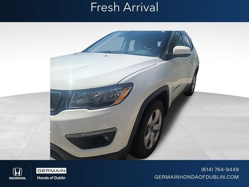 Used 2018 Jeep Compass Latitude FWD image 1