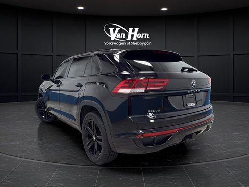 Used 2023 Volkswagen Atlas Cross Sport SEL R-Line AWD/4WD image 5