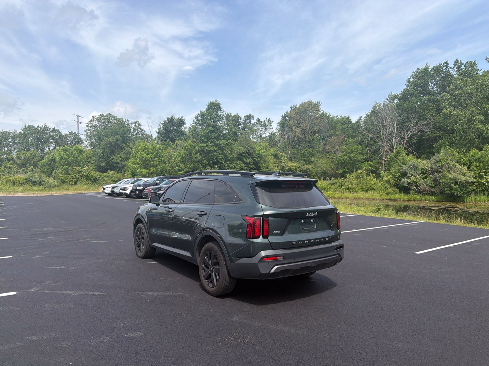 Used 2022 Kia Sorento S w/ Panoramic Sunroof Package AWD/4WD image 7