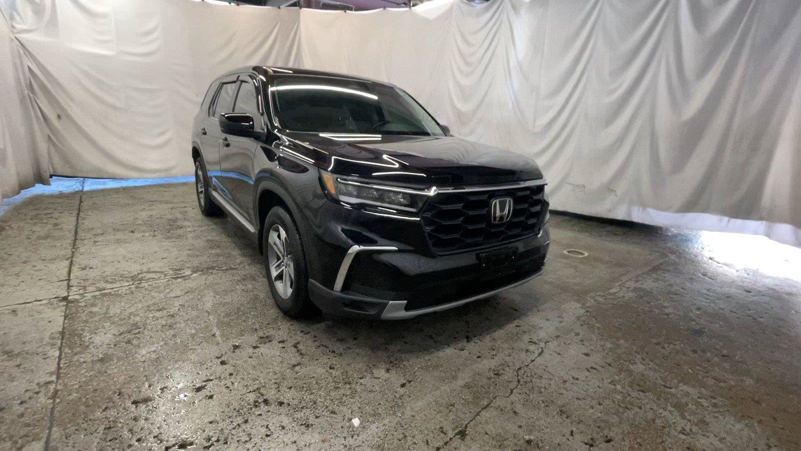 Certified 2025 Honda Pilot EX-L image 1