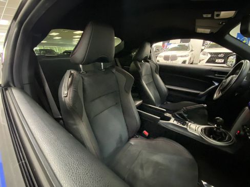 Used 2015 Subaru BRZ Limited w/ Popular Package #1B RWD image 19