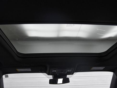 Used 2023 GMC Yukon Denali image 25