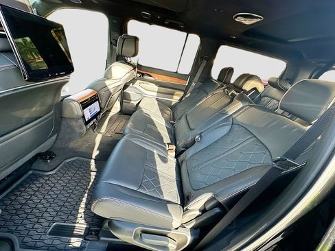 New 2024 Jeep Grand Wagoneer Series III w/ Rear Seat Video Group 1 AWD/4WD image 26