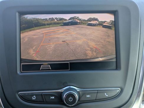 Used 2022 Chevrolet Equinox LT image 25