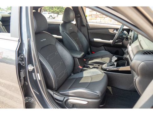 Used 2023 Kia Forte GT-Line w/ GT-Line Premium Package FWD image 16