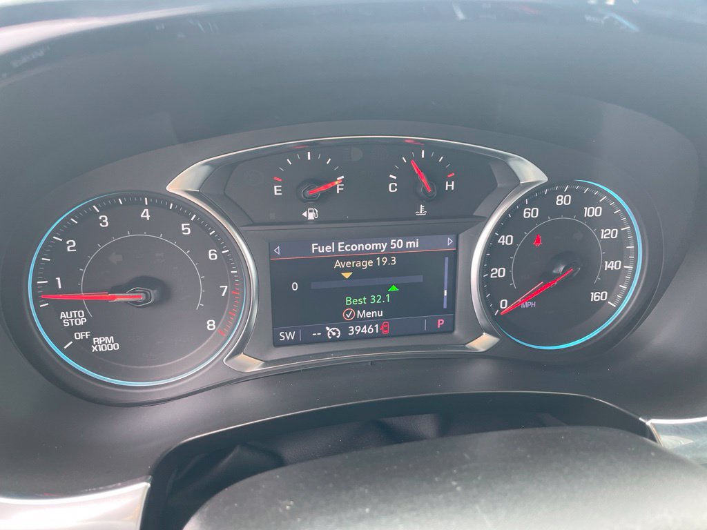 Used 2023 Chevrolet Traverse LT FWD image 25