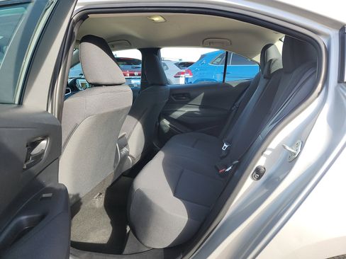 Used 2023 Toyota Corolla LE image 12