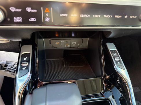 New 2025 Kia Sorento SX image 17