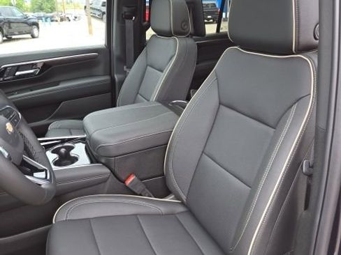 New 2025 Chevrolet Tahoe Premier AWD/4WD image 10