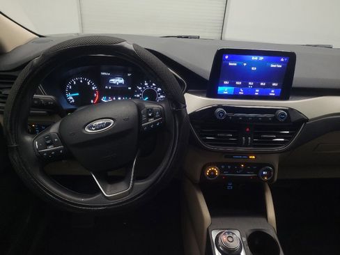 Used 2020 Ford Escape SE image 22