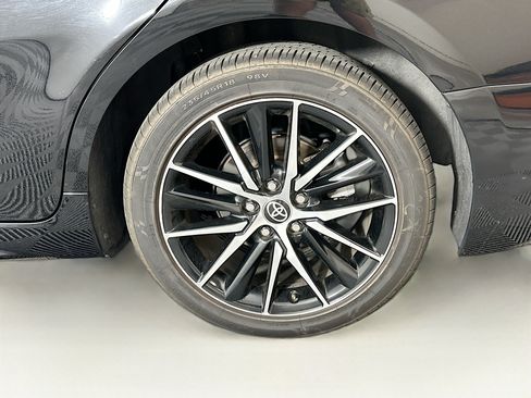 Used 2022 Toyota Camry SE FWD image 11