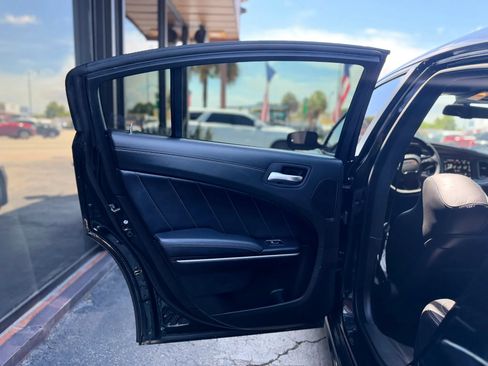Used 2022 Dodge Charger Scat Pack RWD image 18