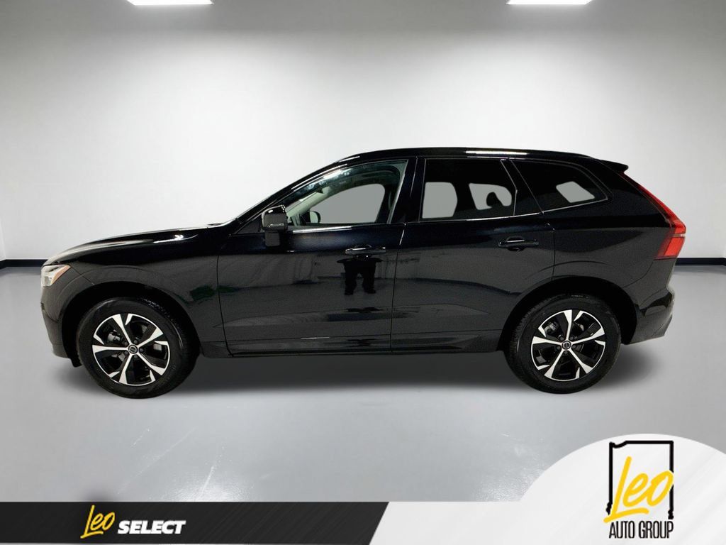 Used 2026 Volvo XC60 B5 Core AWD/4WD image 10