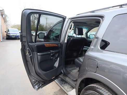 Used 2008 Nissan Armada LE w/ Technology Pkg AWD/4WD image 17