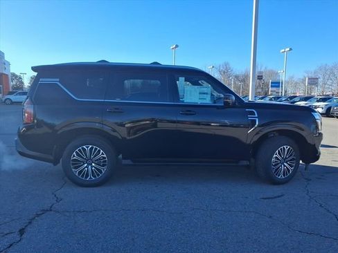 New 2026 Nissan Armada SL w/ Captain's Chari Seat Package AWD/4WD image 2