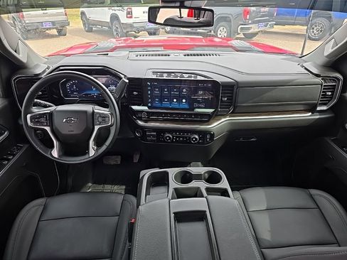 Used 2025 Chevrolet Silverado 3500 LT w/ Trail Boss Package image 18