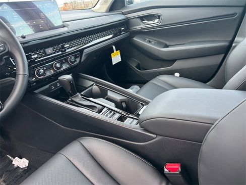 New 2025 Honda Accord EX-L image 11