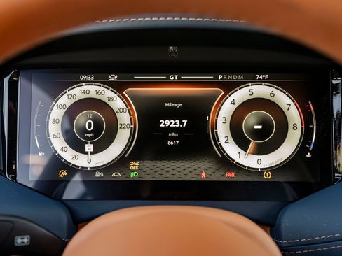 Used 2024 Aston Martin DB12 Coupe RWD image 6