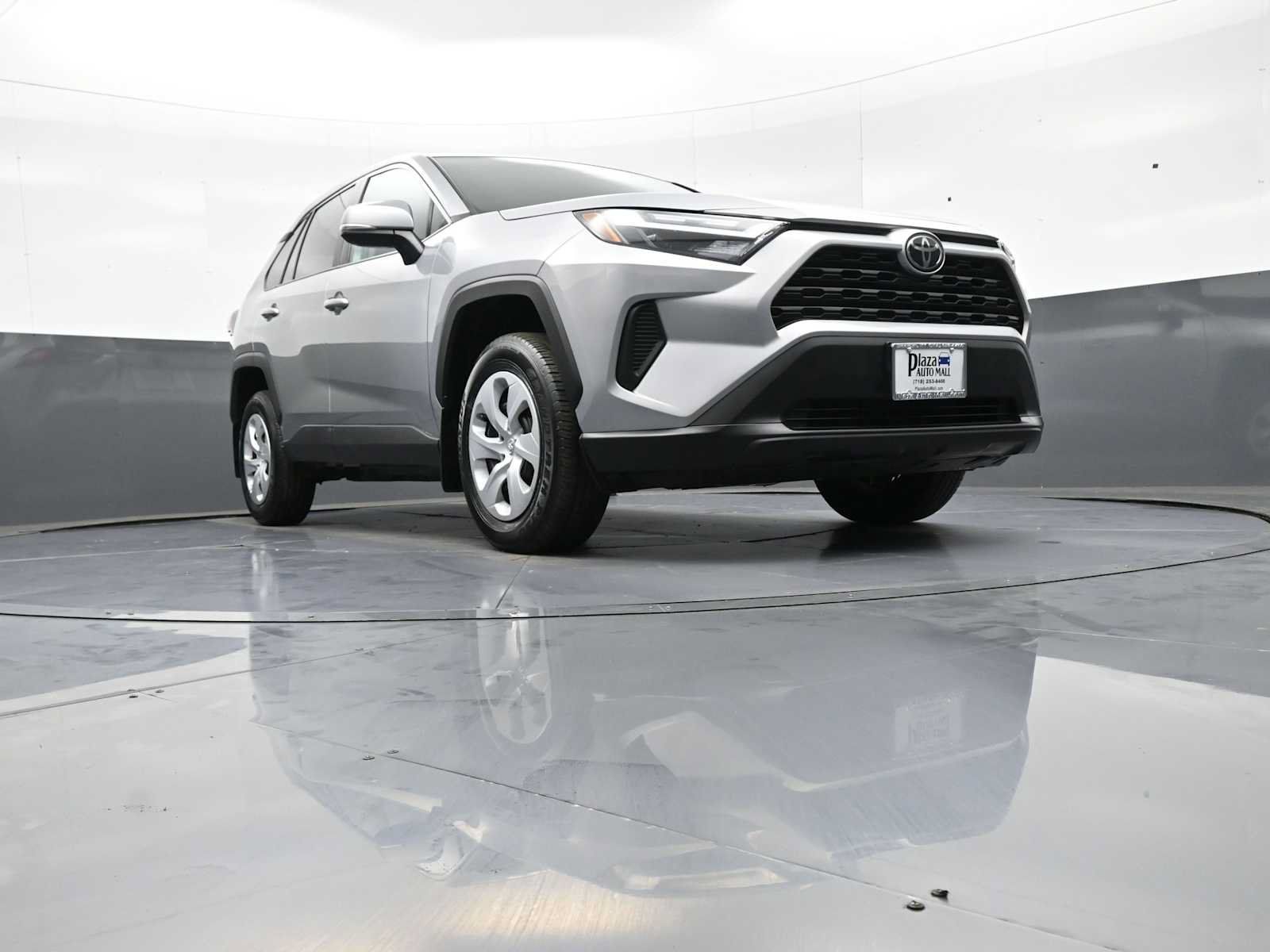 Certified 2023 Toyota RAV4 LE AWD/4WD image 26