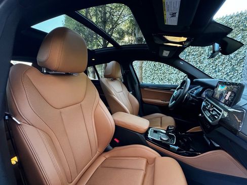Used 2023 BMW X4 M40i w/ Premium Package image 25