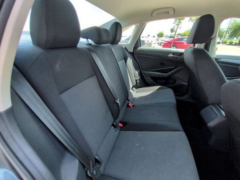 Used 2021 Volkswagen Jetta FWD image 17