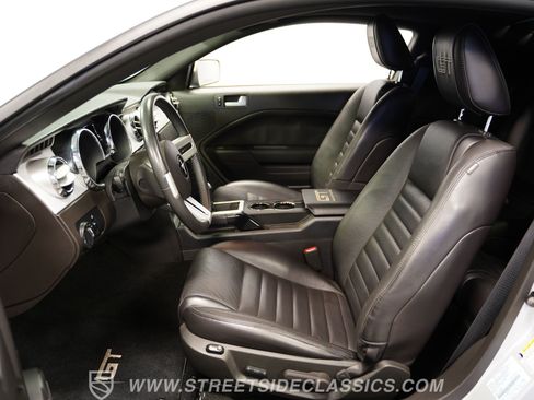 Used 2007 Ford Mustang GT RWD image 39