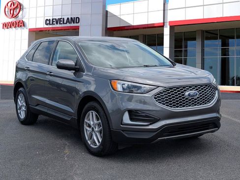 Used 2024 Ford Edge SEL AWD/4WD image 2