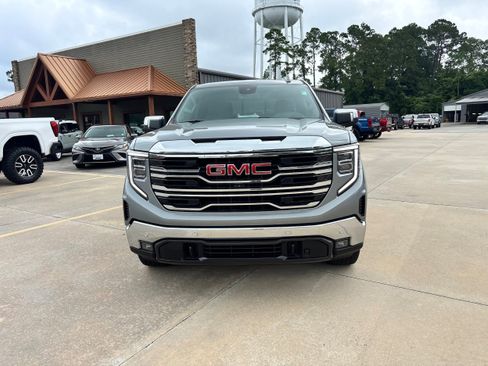 Used 2023 GMC Sierra 1500 SLT w/ SLT Premium Plus Package image 2