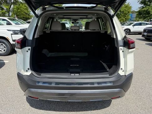 Certified 2023 Nissan Rogue SL w/ SL Premium Package AWD/4WD image 10