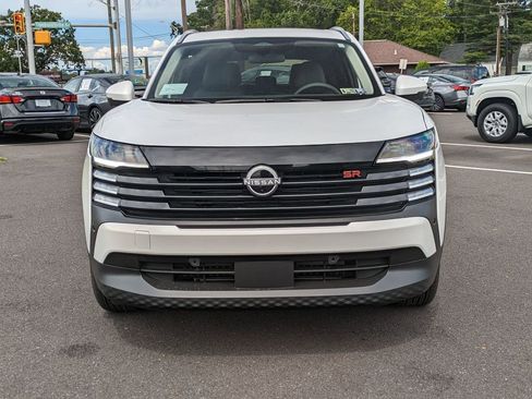 New 2025 Nissan Kicks SR w/ SR Premium Package image 2