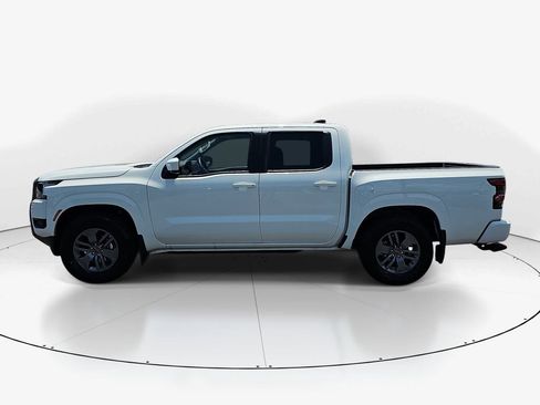 Used 2025 Nissan Frontier SV RWD image 10