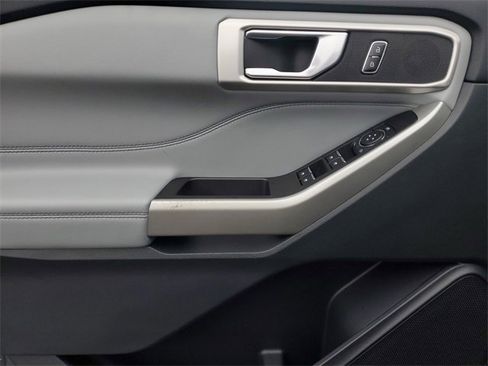 Certified 2023 Ford Explorer XLT w/ Equipment Group 202A image 8